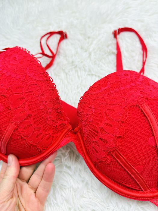 Biustonosz usztywniany 85D czerwony