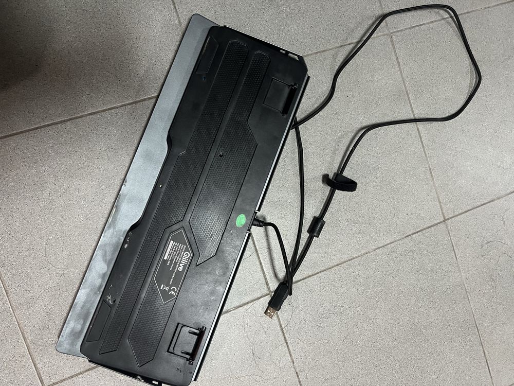 Teclado Qilive em bom estado