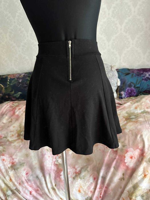 spódniczka mini na zamek h&m klasyczna basic retro