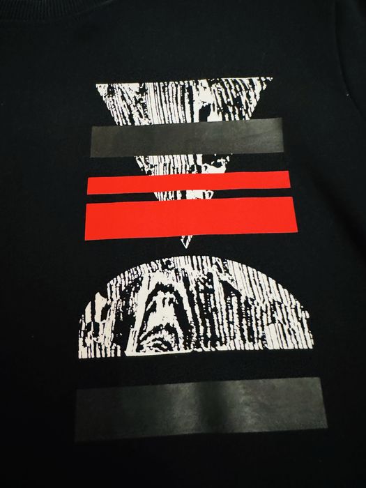 Продаю женский свитшот Alexander McQueen  Оригинал М