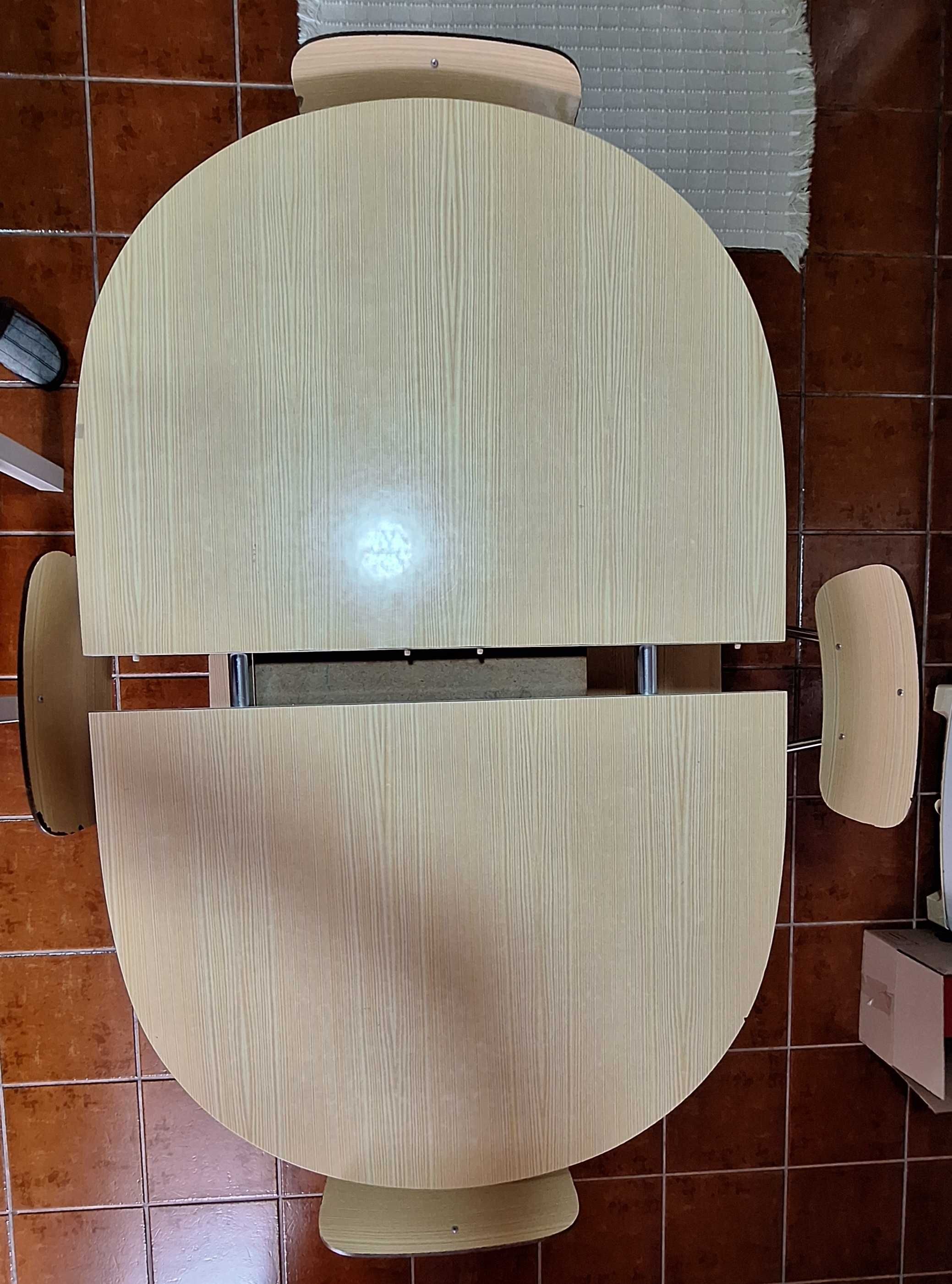Mesa de cozinha extensível com 4 cadeiras