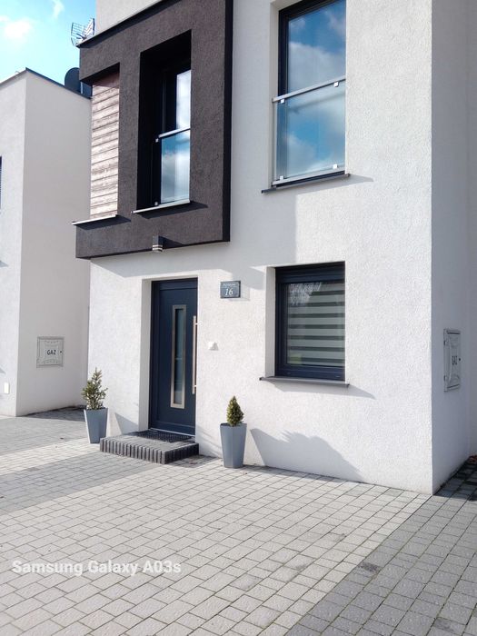 Sprzedam dom w zabudowie szeregowej