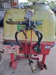 Pulverizador Tomix 200 lt.