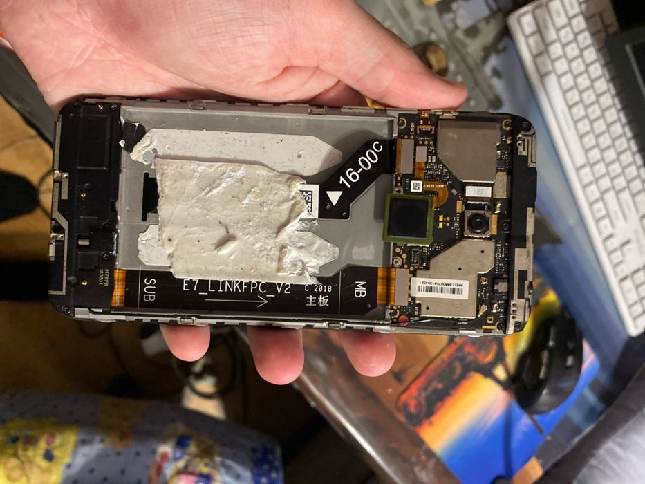 Продаю редмі 5+ робочий