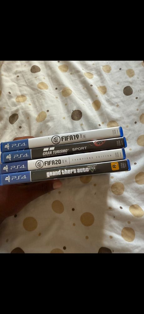 Playstation4 usado + 3 jogos