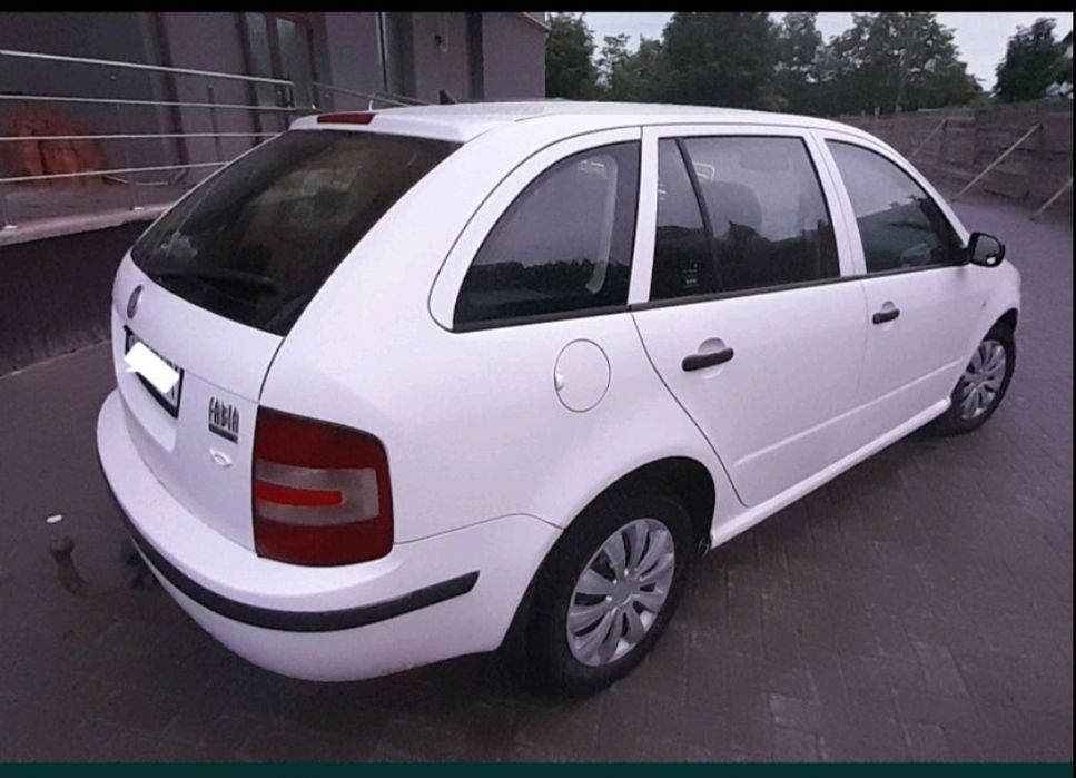 Продам автомобіль Skoda fabia