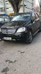 SUV preto Mercedes ML 320 CDI