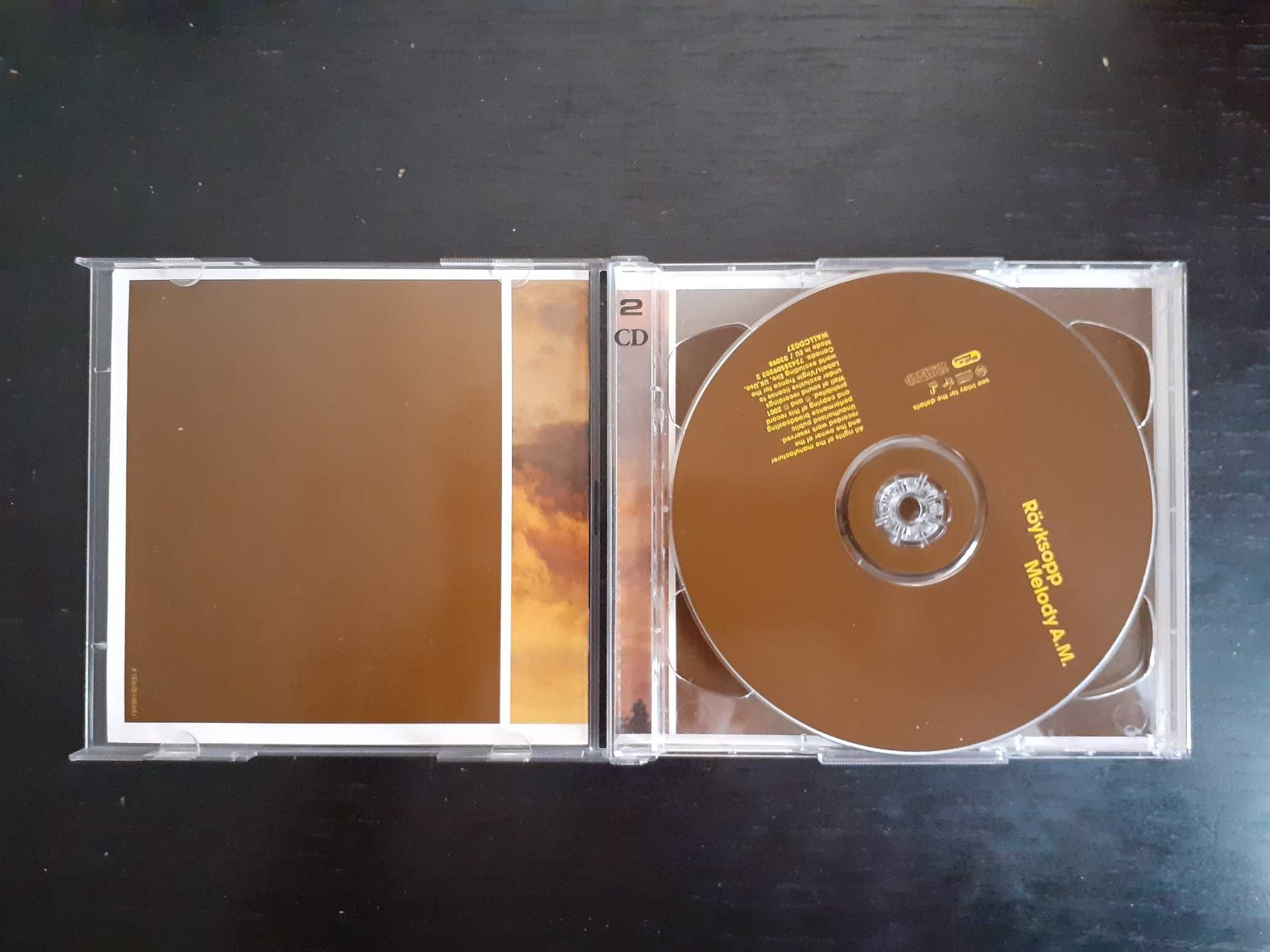 CD duplo edição especial Royksopp Melody A.M. (eletrónica/dance)