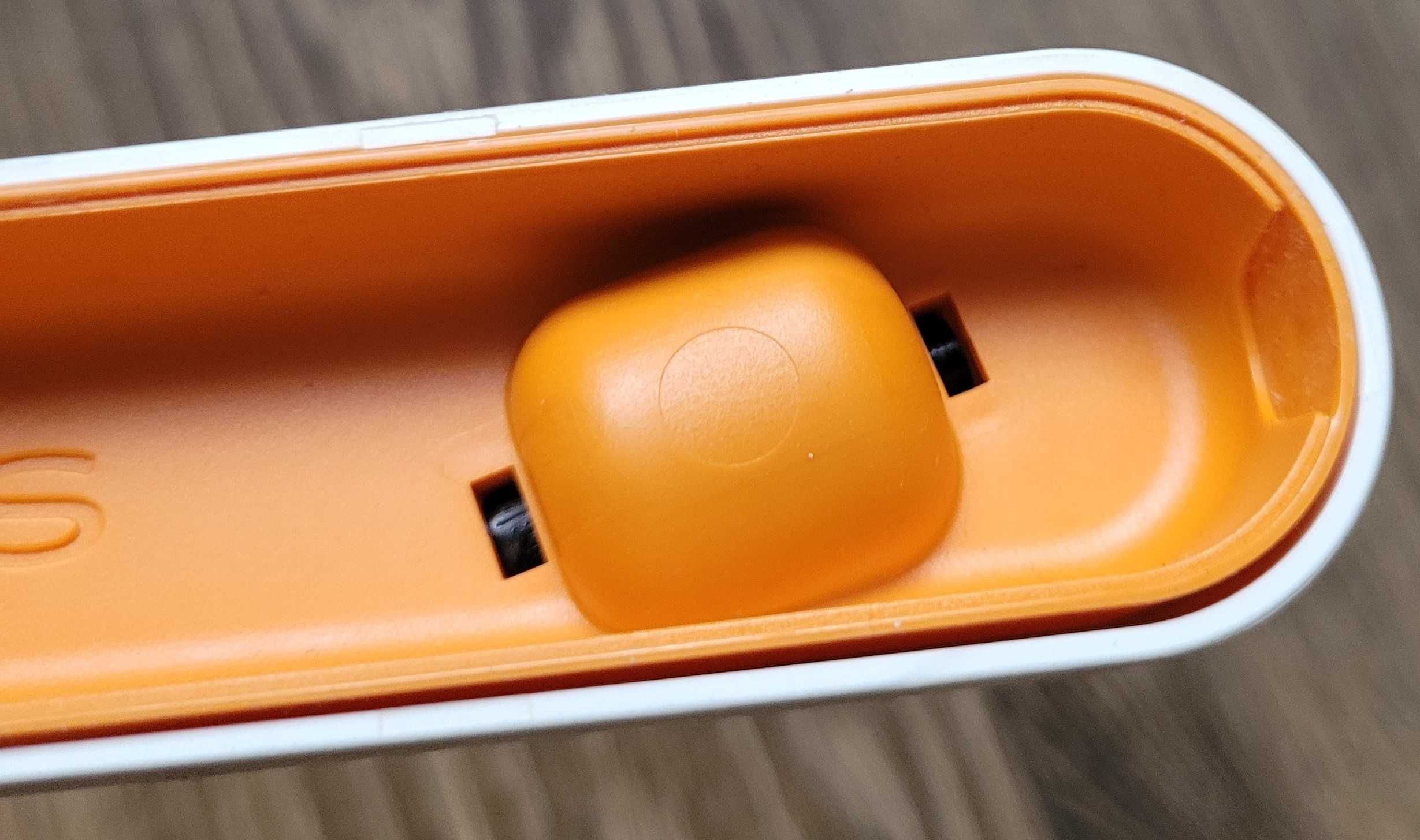 ręczna ostrzałka do noży Fiskars Roll - Sharp biała jak nowa