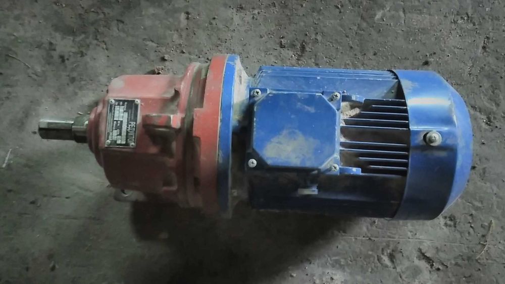Мотор редуктор 3МП-40-224-110 мотор 4квт