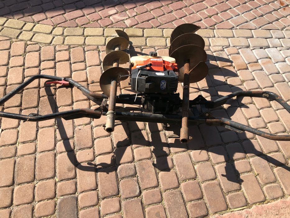 wiertnica spalinowa Oleo- Mac