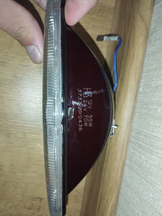 Фари галогени з решітками