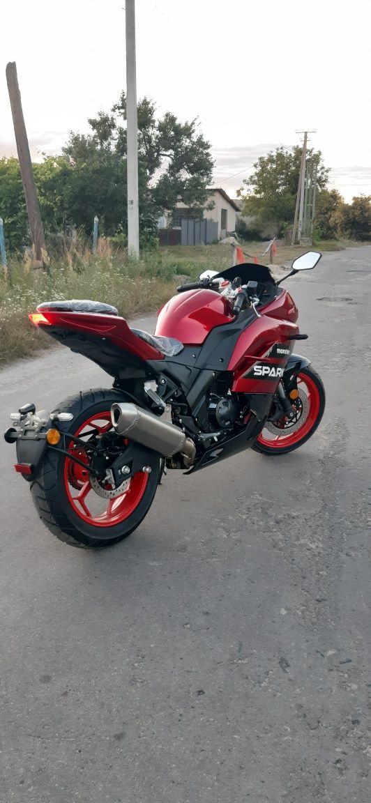 Мотоцикл Spark SP 300RS-2