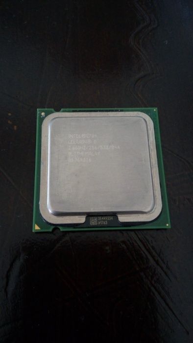 Intel Celeron D 330 (2.66GHz)