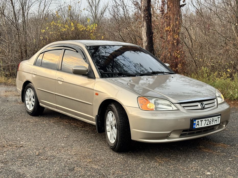 Honda civic 7 покоління