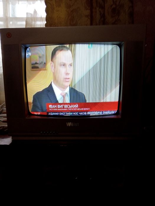 Продам телевизор West.