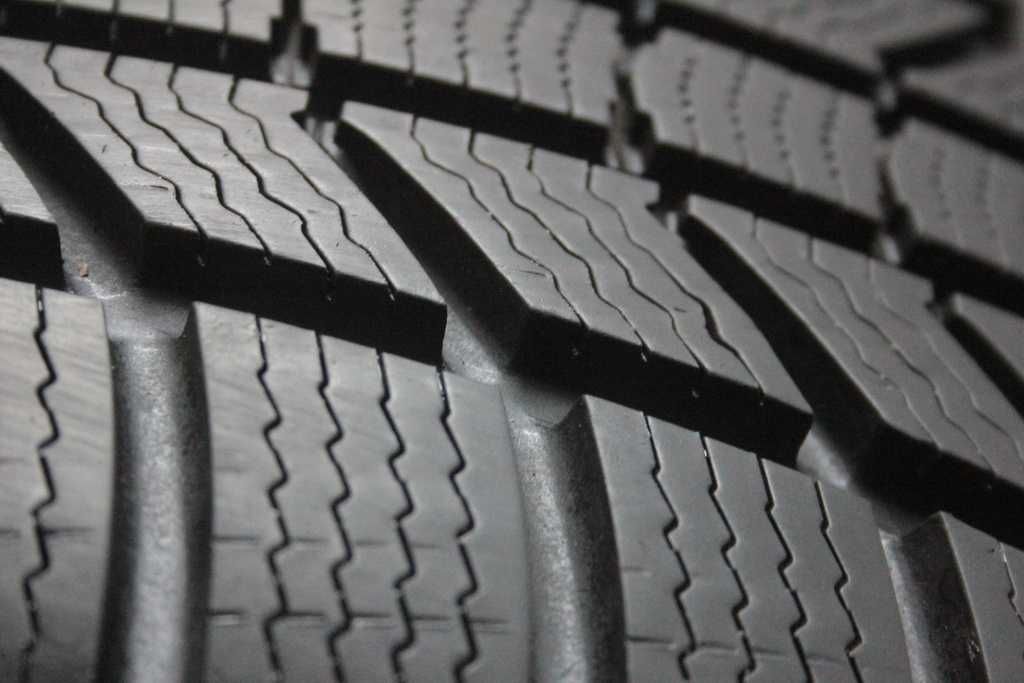 215/55/17 Continental WinterContact TS 870 P 215/55 R17 98V XL