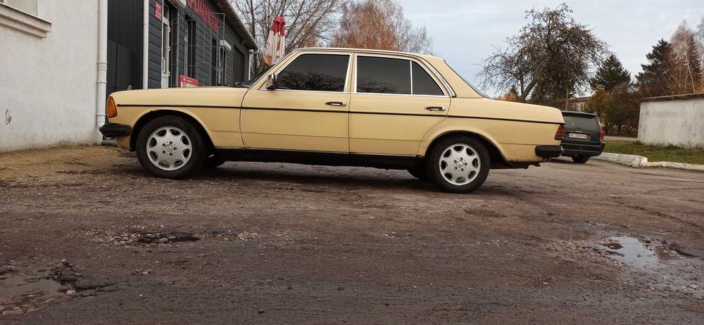 Мерседес 123 3.0 дизель