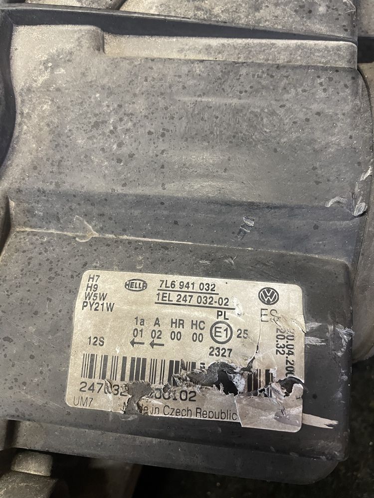Фара передня права Volkswagen Touareg 1 , 7l6941032