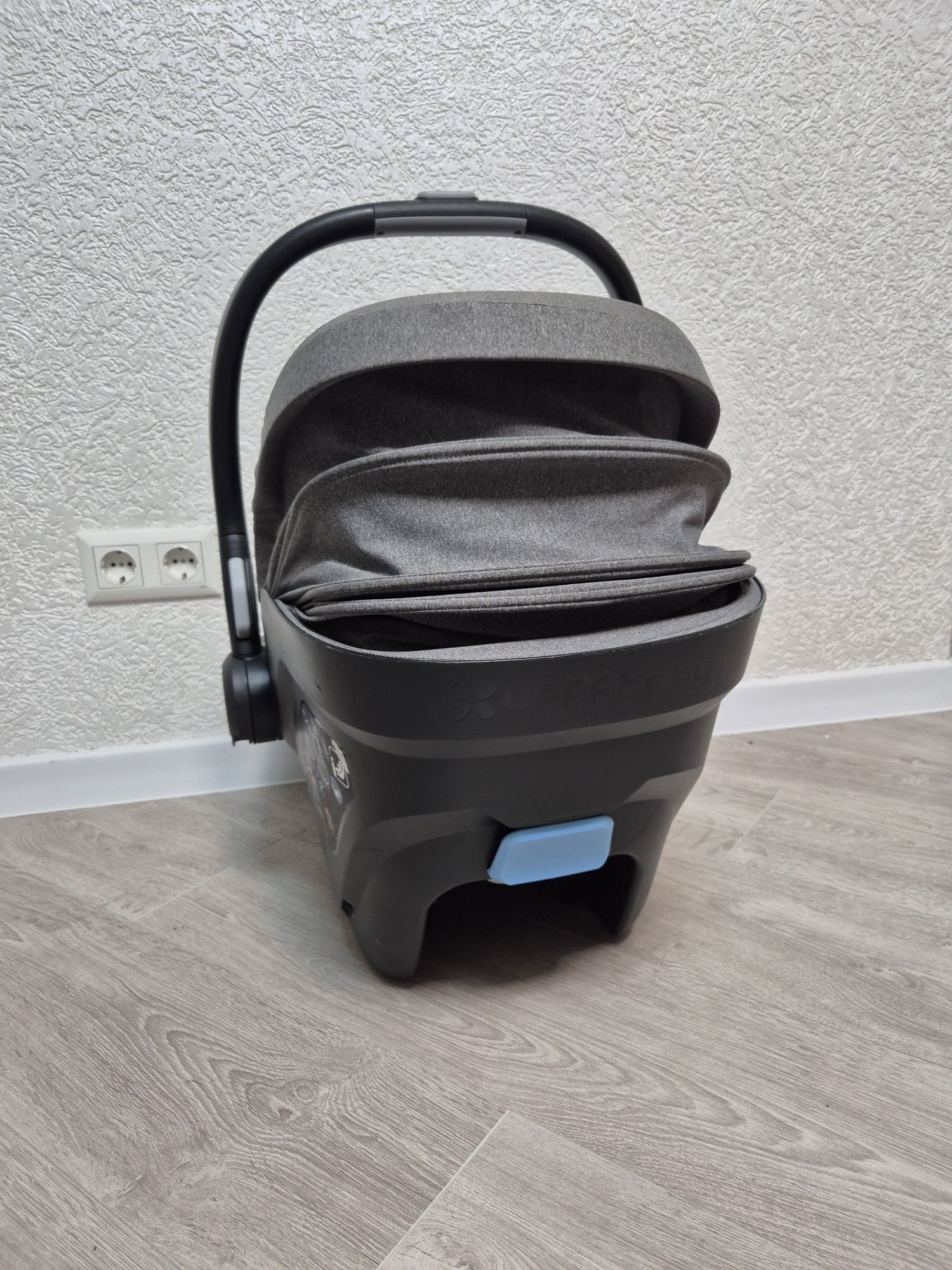 Автокрісло автолюлька автокресло Uppababy  mesa 0+ sip стан ідеальний