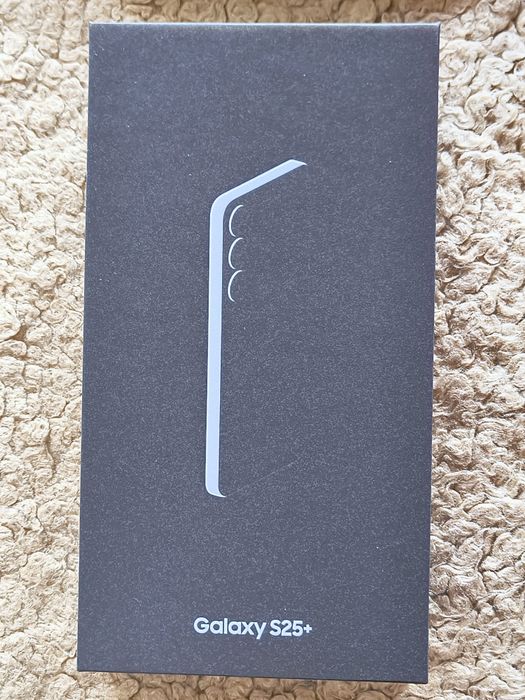 Smartfon Samsung Galaxy S25+ 12/512 GB Mint nowy