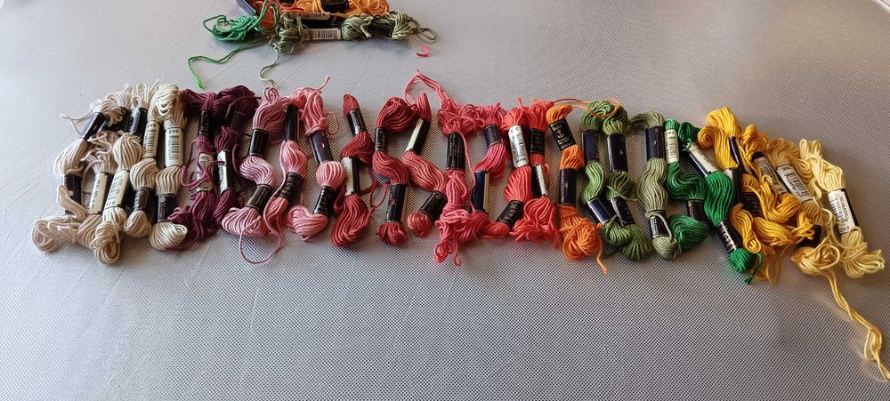 Lote meadas de linhas para bordado