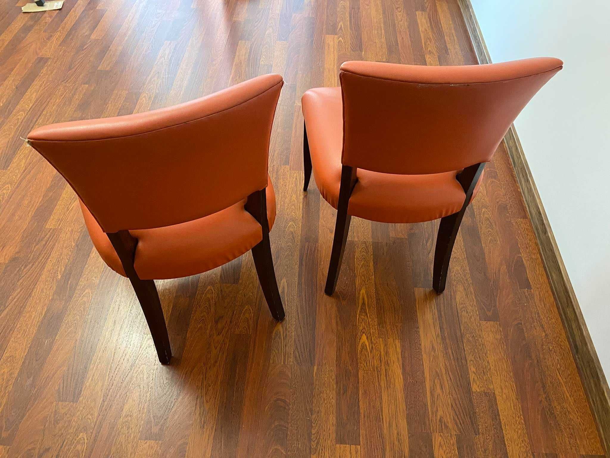 Zestaw 2 krzeseł skórzanych francuskiej marki Rosello