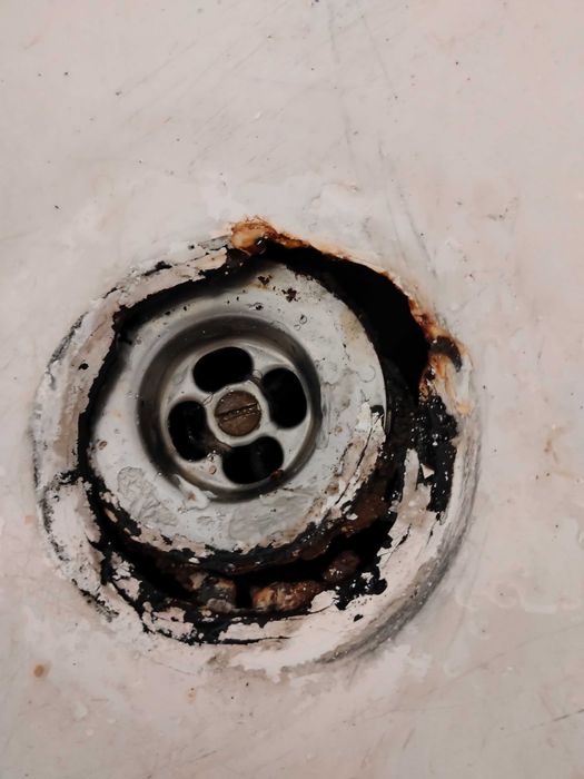 CANALIZADOR  Reparação de fugas de água e desentupimentos