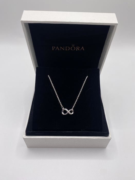 Pandora підвіска та фірмова коробочка