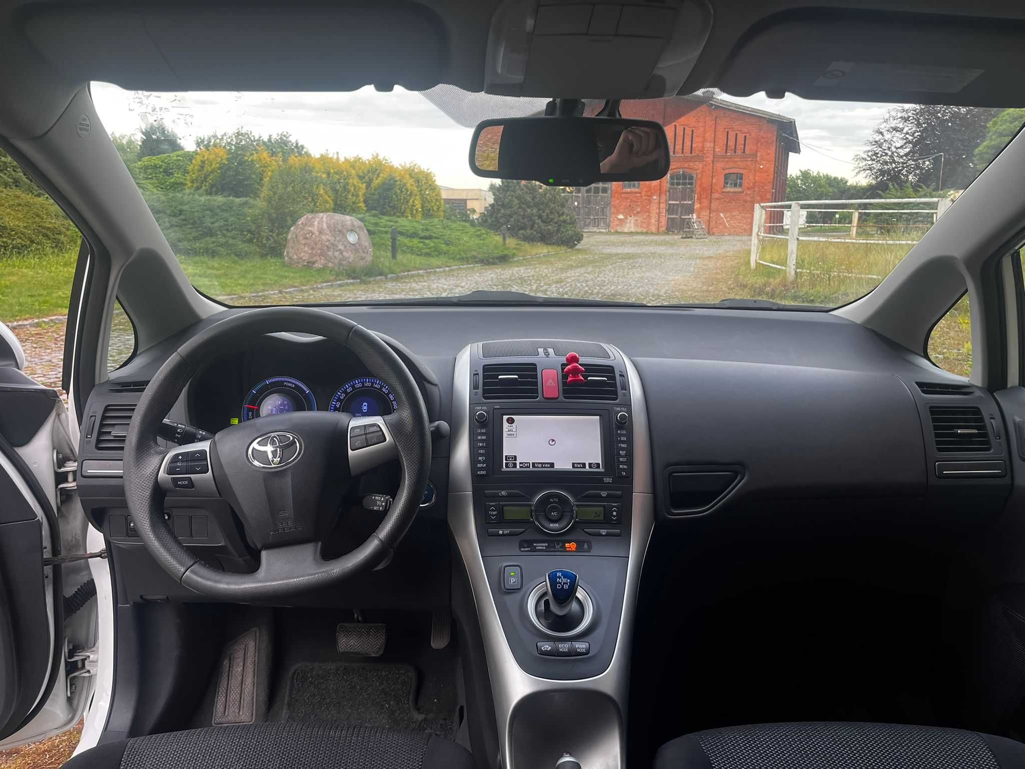 Toyota Auris 1.8 hybrid 2011