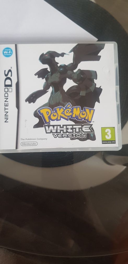 Pokemon White version Nintendo ds