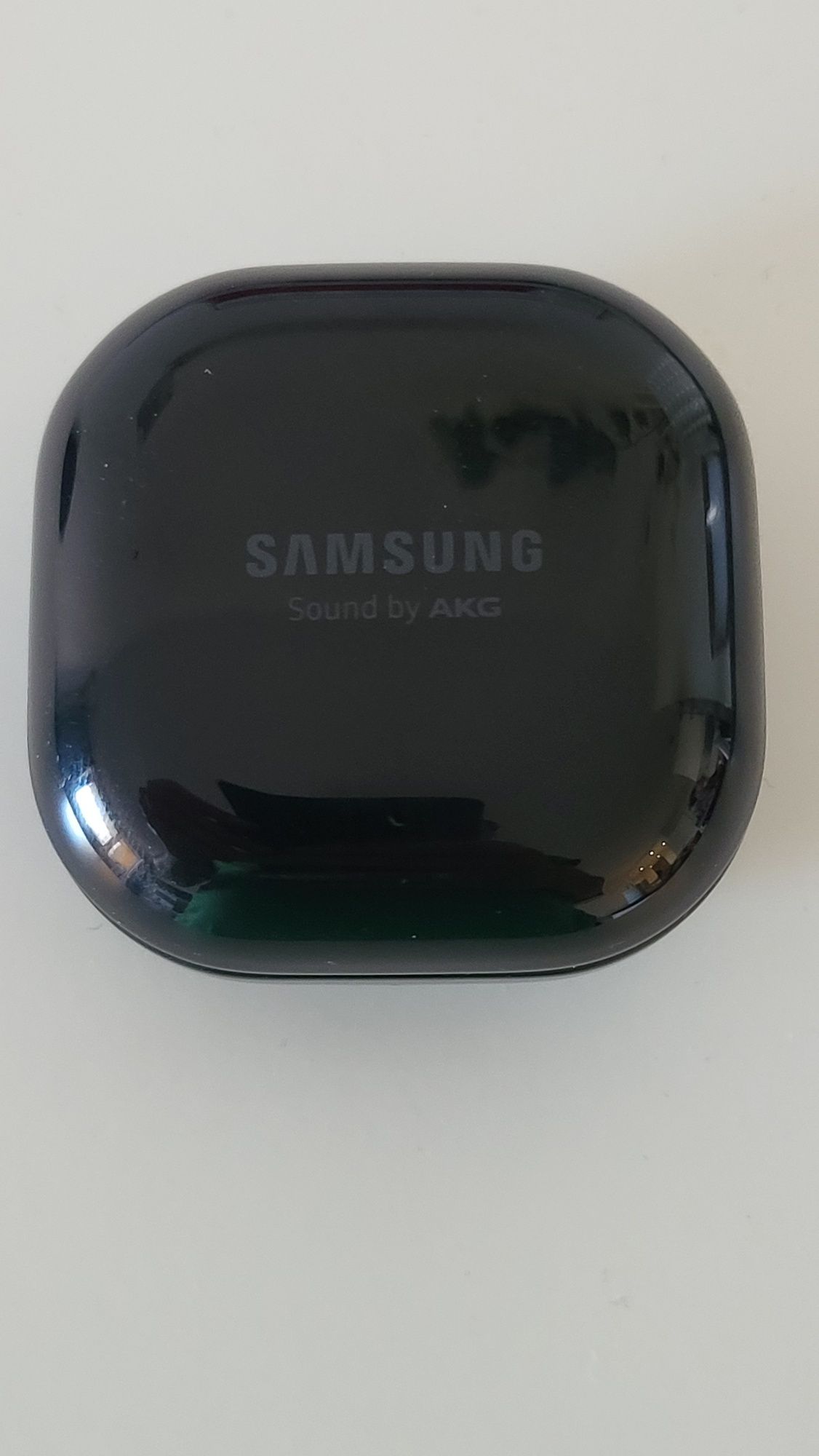 Etui ładujące ładowarka Samsung Buds live oryginalne sprawne czyste