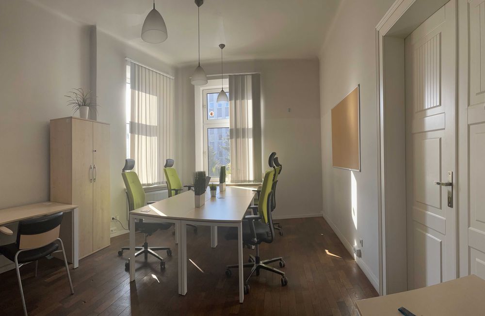 Biuro Serwisowane dla 6 osób - Dolnych Młynów II Media w cenie.