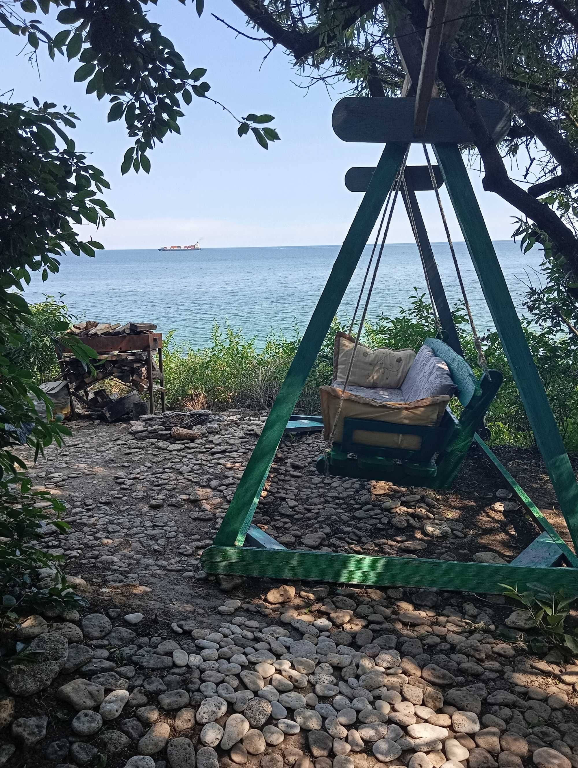 Сдам домик у моря. Жилье посуточно. Дача на берегу, пляж для отдыха