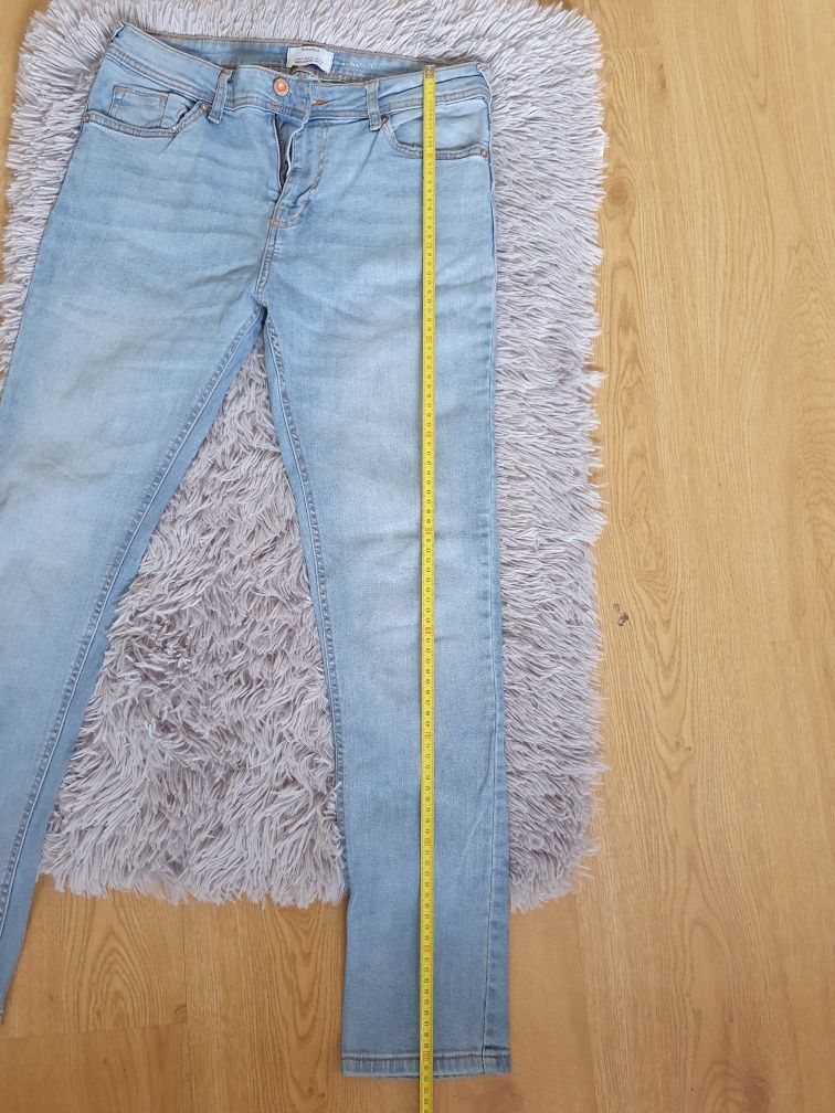 Jeansy Bershka skinny fit 42