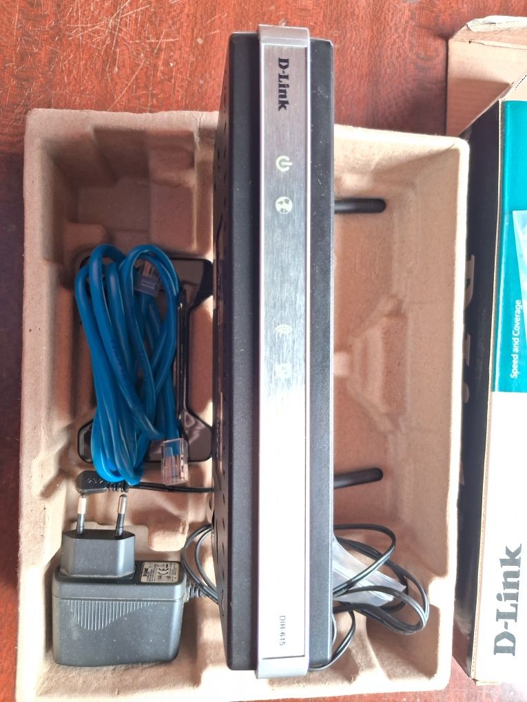 Роутер,маршрутизатор D-Link Dir 615