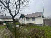 Продається будинок у селі Черневе, за 16 км до польського кордону