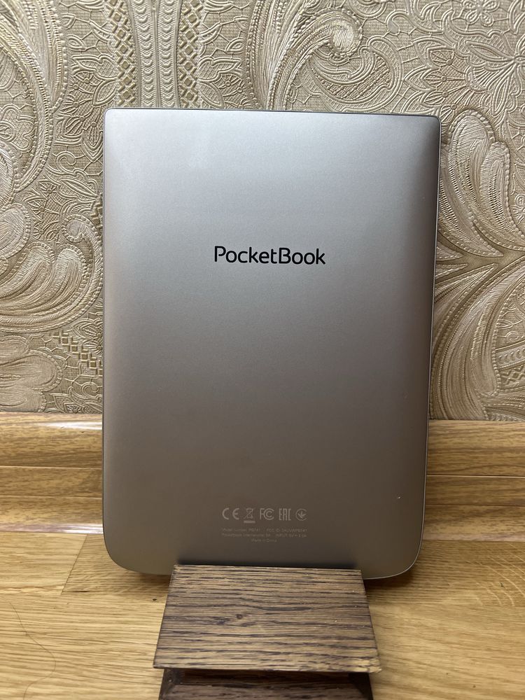 Електронна книга PocketBook 740 Color Moon Silver