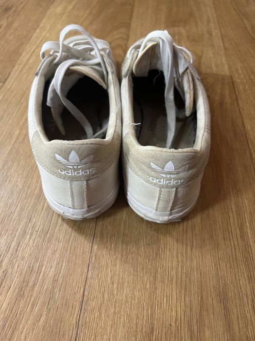 Кросівки Adidas Continental