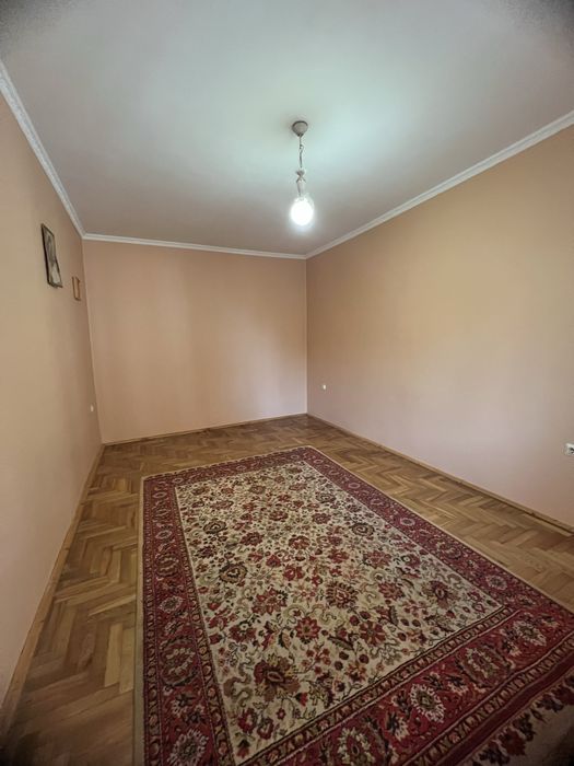Продається двоповерховий будинок