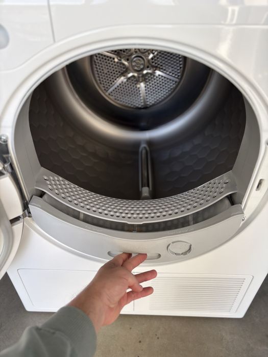 Сушильна машина Miele TKG850 WP SteamFinish, тепловий насос, клас A+++