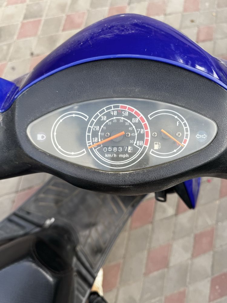Скутер Yiben YB50QT-3