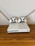[Xbox] Konsola Xbox One S 1TB + 2 Pady