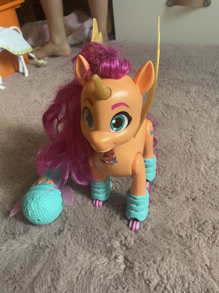 My litte pony sunny na rolkach + mikrofon
