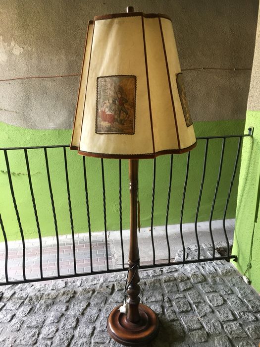 Lampa stylowa do salonu