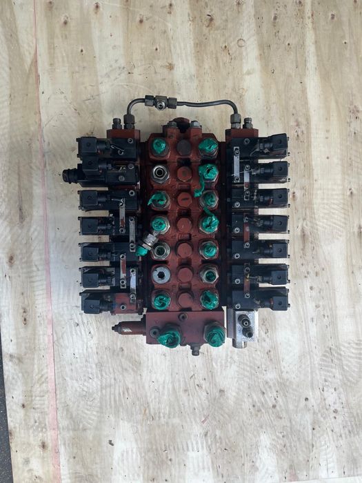 Rozdzielacz hydrauliczny elektryczny Monsun Tison