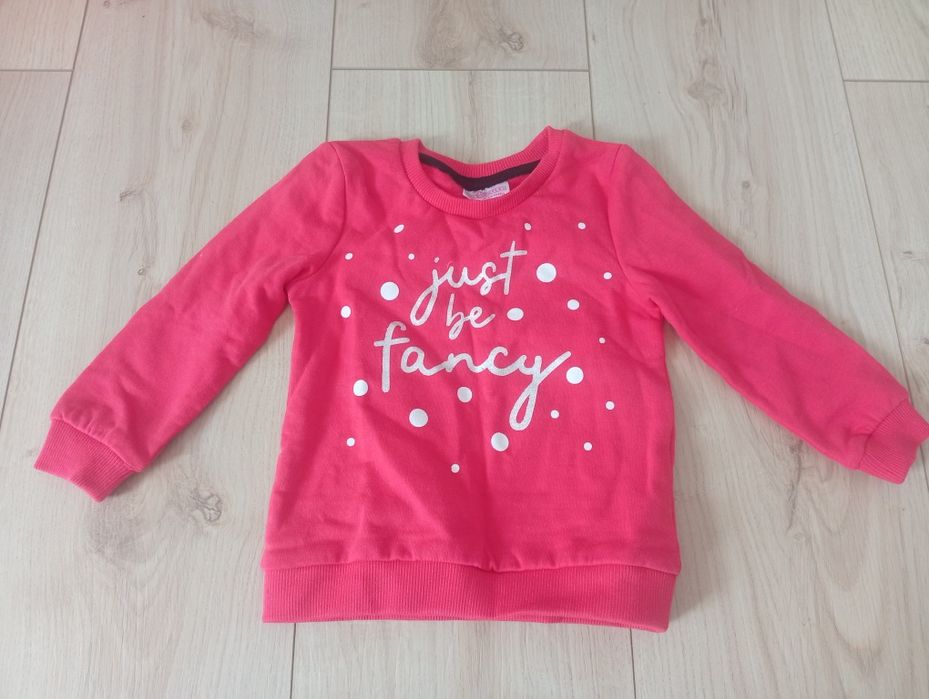 Sweter czerwony bawełna ze srebrnym napisem r.80