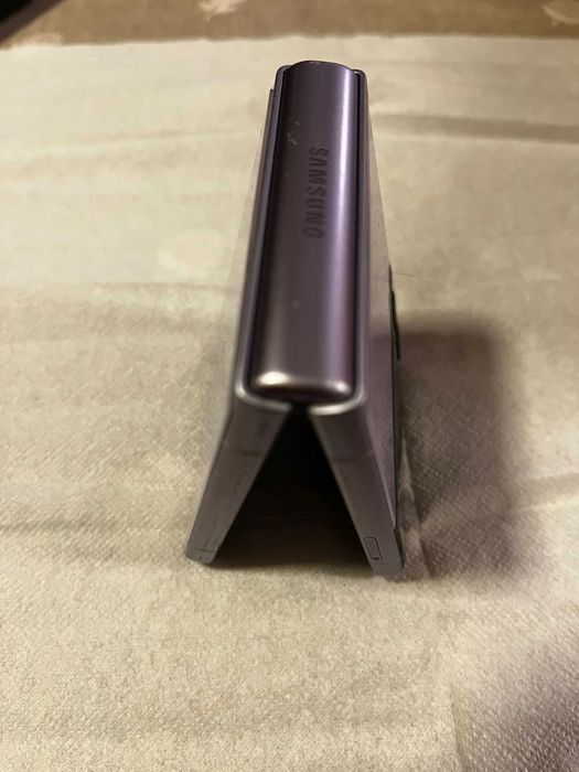 Samsung Galaxy Z Flip 3 128GB + Samsung Galaxy Watch 4