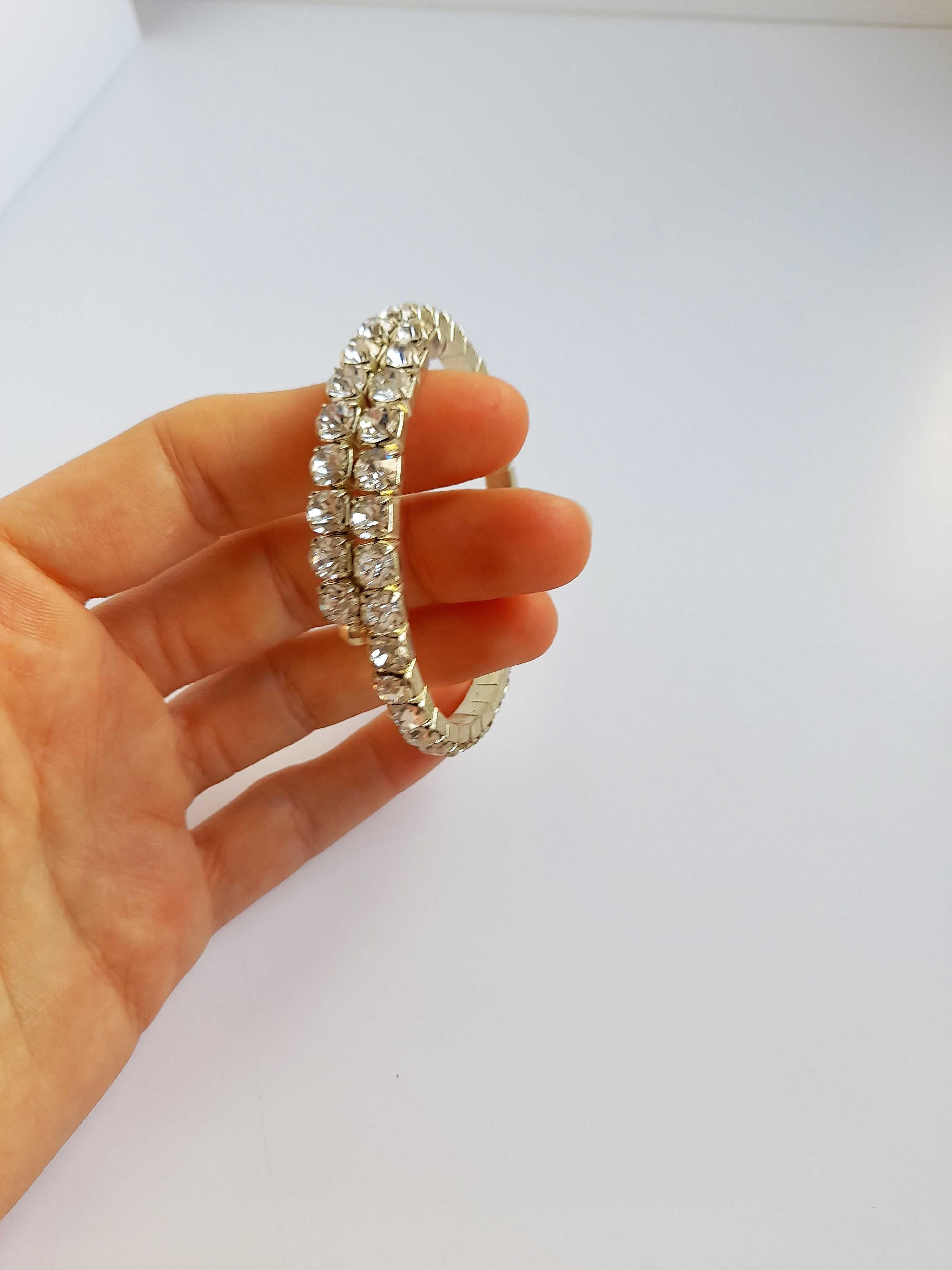 Pulseira bracelete de strass brilhantes