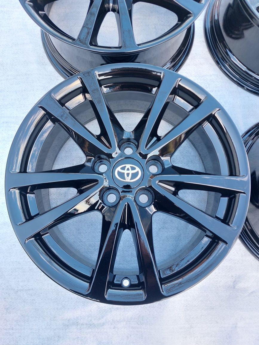 Felgi 17 5x114.3 Toyota